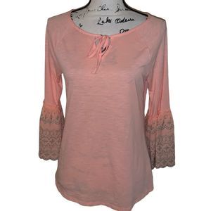 ST. JOHN’S BAY peach & gray embroidered bell sleeves  Small